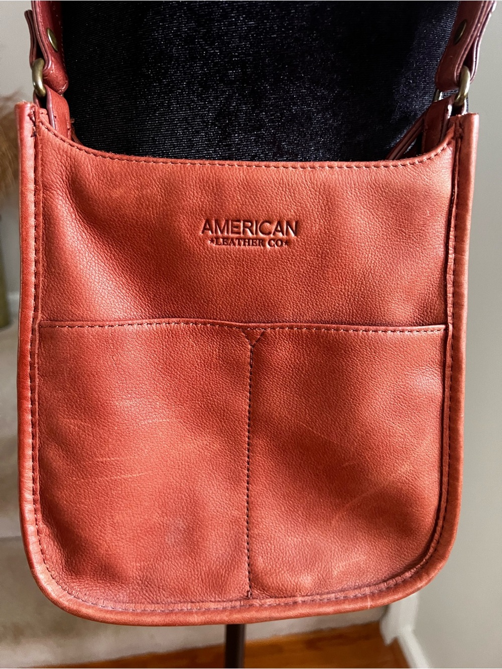 American Leather Co. Cali Crossbody Bag in Cognac Brown - Picture 2 of 11